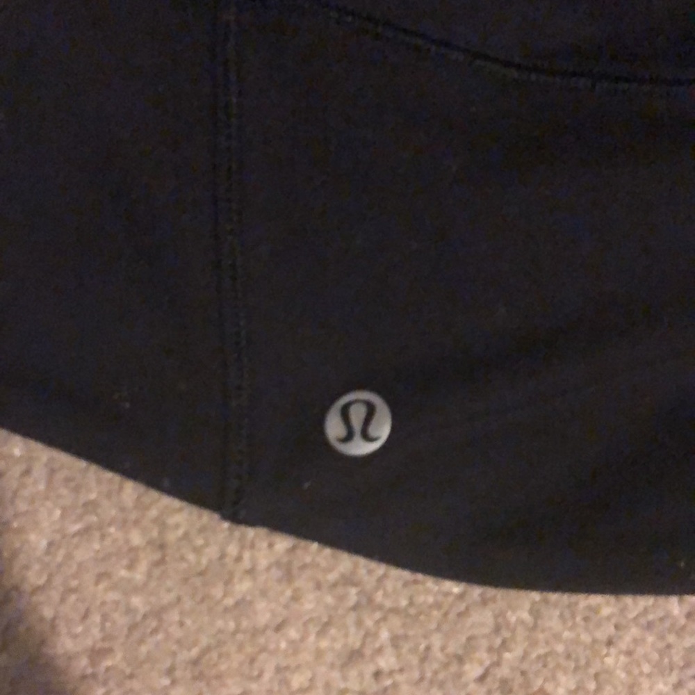 Lululemon (rare) hill and valley mock neck crop - Picture 4 of 12